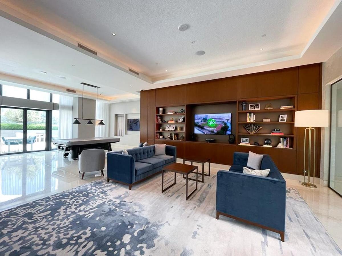 Chic For 4 With Burj Khalifa Views Apartment *