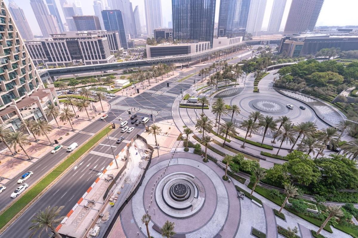 Chic For 4 With Burj Khalifa Views * Dubai