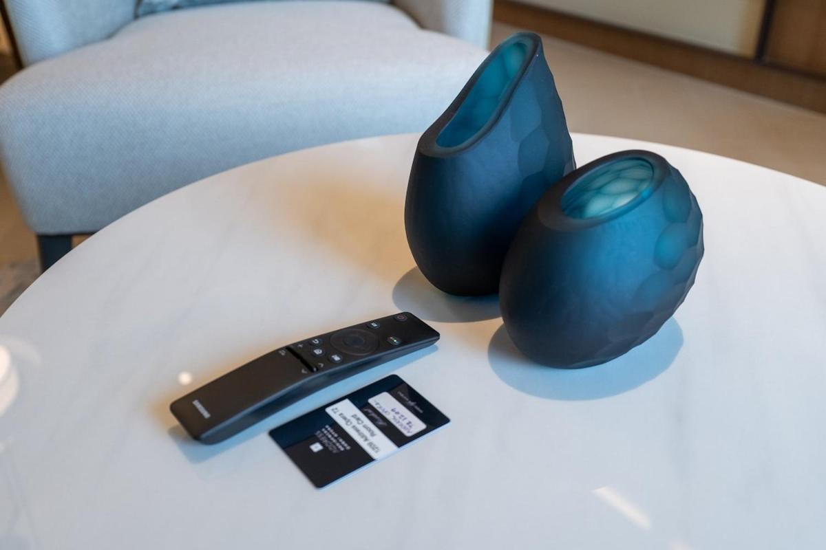 Chic For 4 With Burj Khalifa Views Apartment
