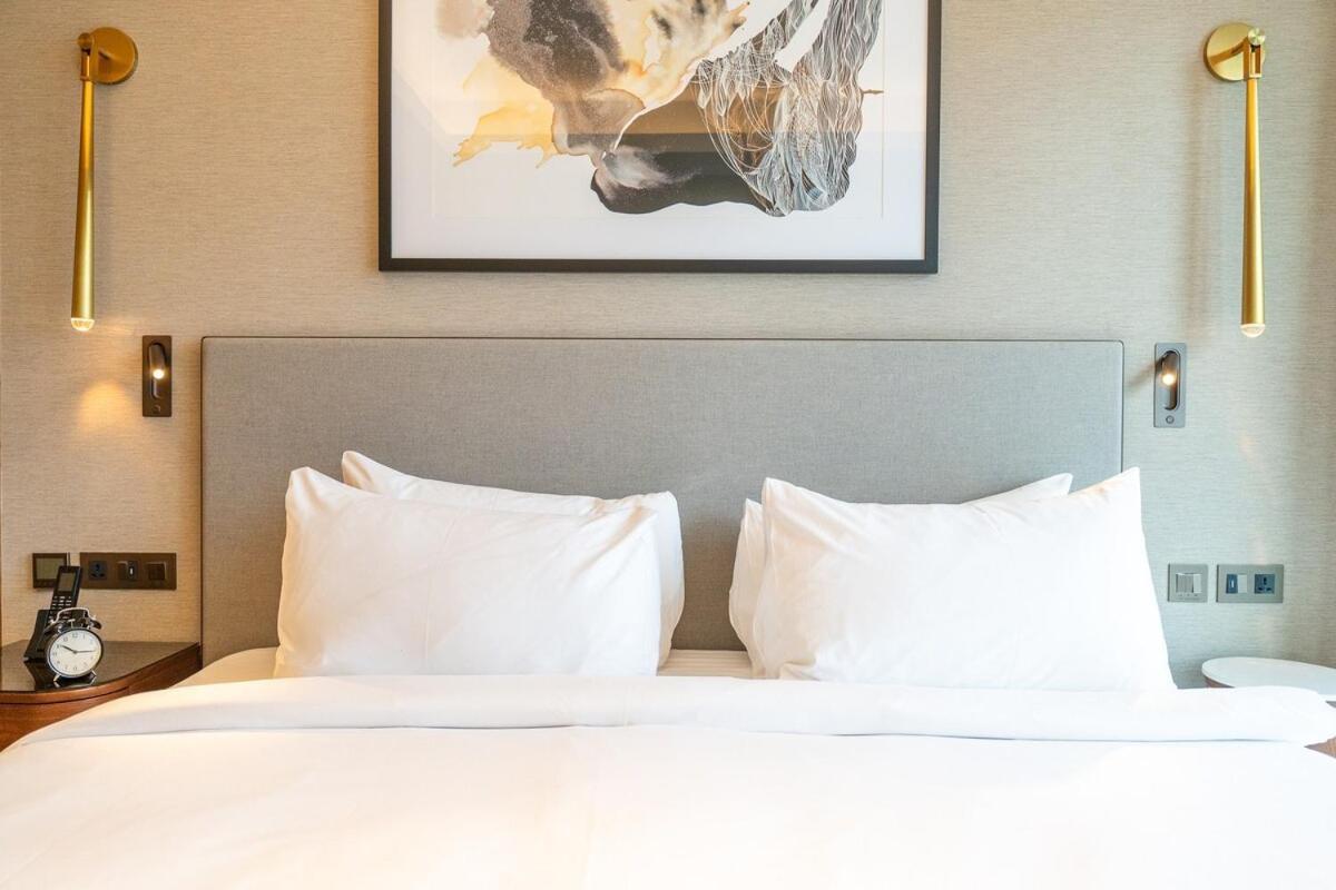Chic For 4 With Burj Khalifa Views Apartment *