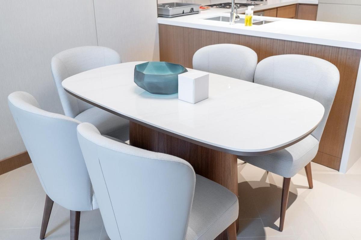 Apartment Chic For 4 With Burj Khalifa Views *