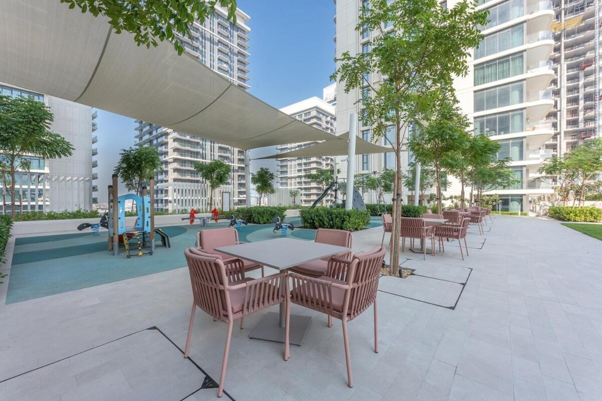 2 Bed With Magnificent View Apartment