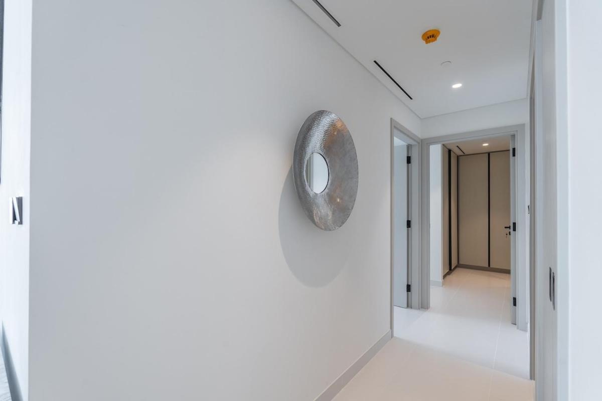 2 Bed With Magnificent View Apartment *