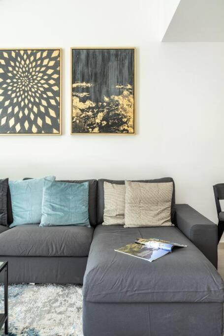 Apartment Luxury And Elegant 2br With Burj Khalifa View *