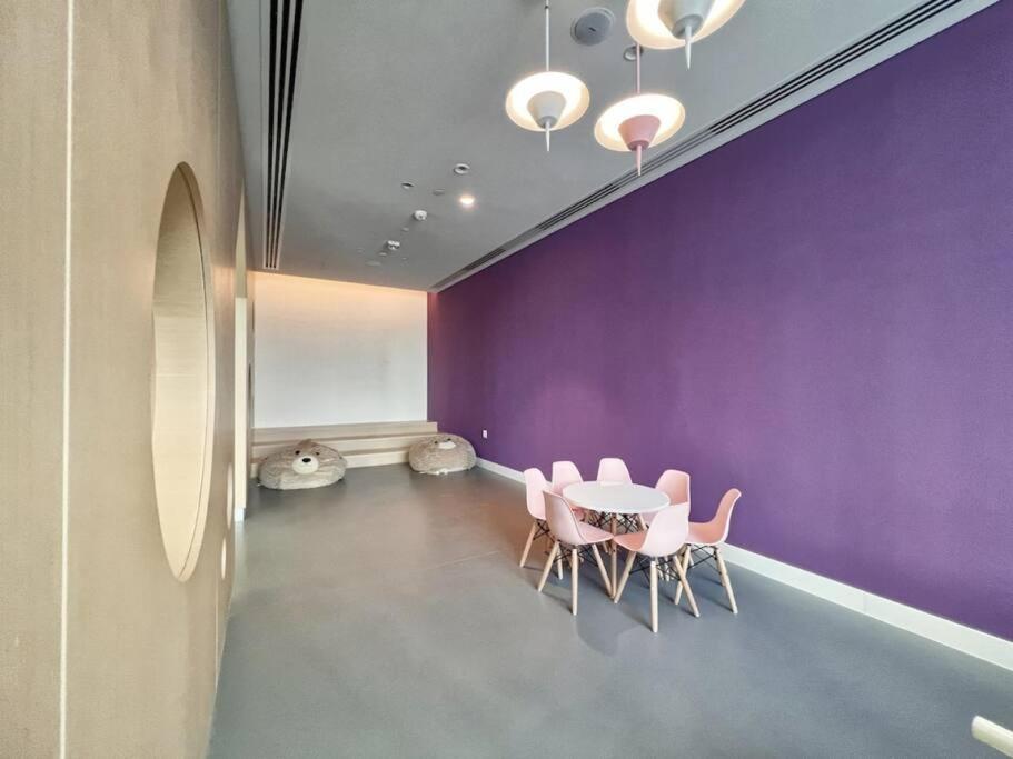Luxury And Elegant 2br With Burj Khalifa View Dubai