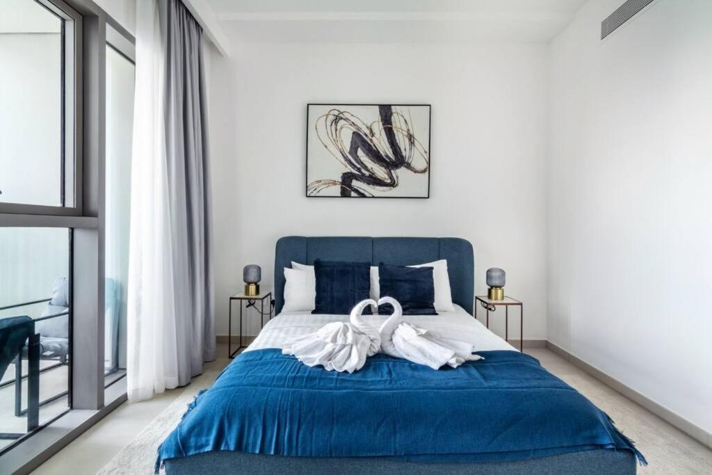 Luxury And Elegant 2br With Burj Khalifa View Apartment *