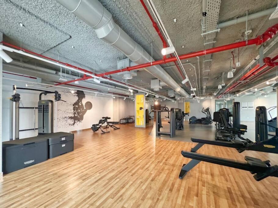 Luxury And Elegant 2br With Burj Khalifa View Apartment Dubai
