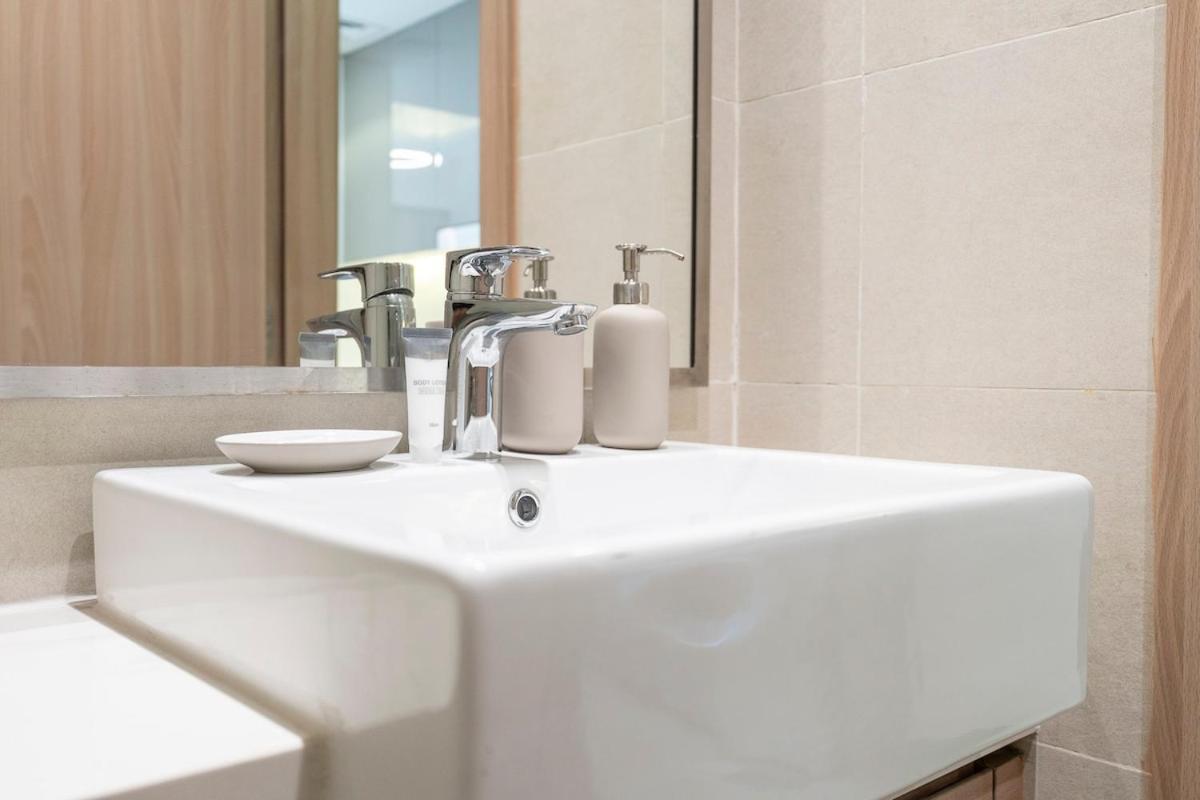 Lovable Studio With Street View At Azizi Riviera In Meydan One Apartment Dubai