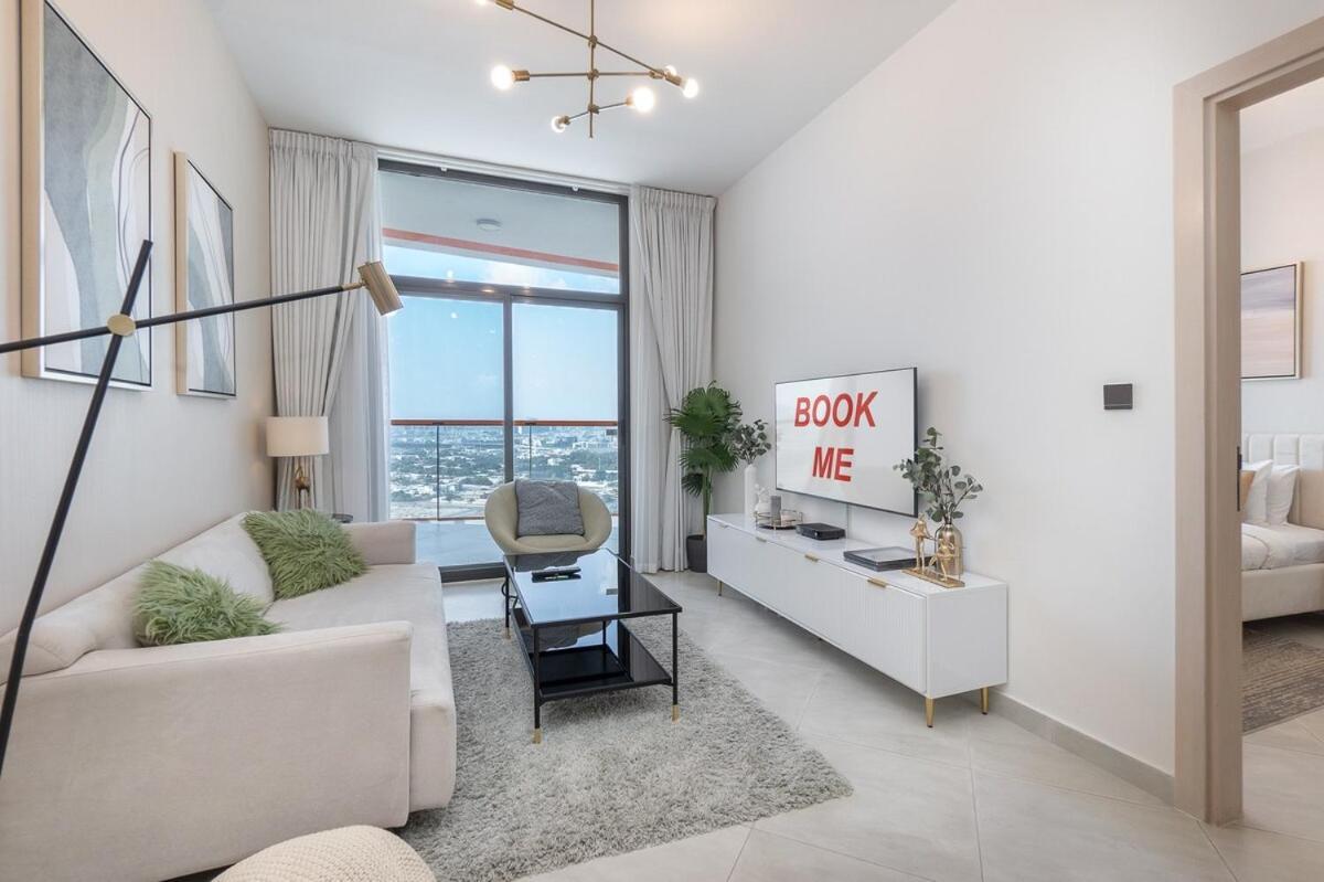 Eye-captivating 1 Bed For 2 Apartment