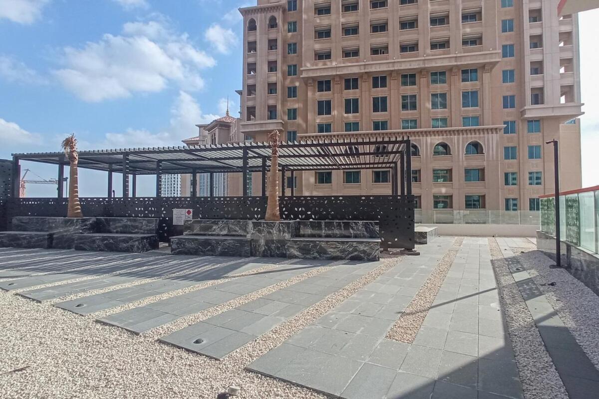 Eye-captivating 1 Bed For 2 Apartment Dubai