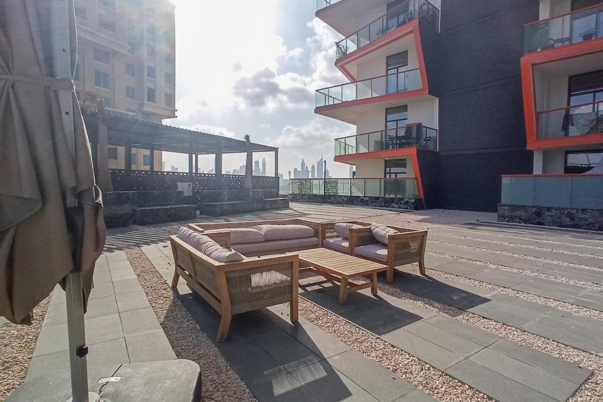 Eye-captivating 1 Bed For 2 Apartment *