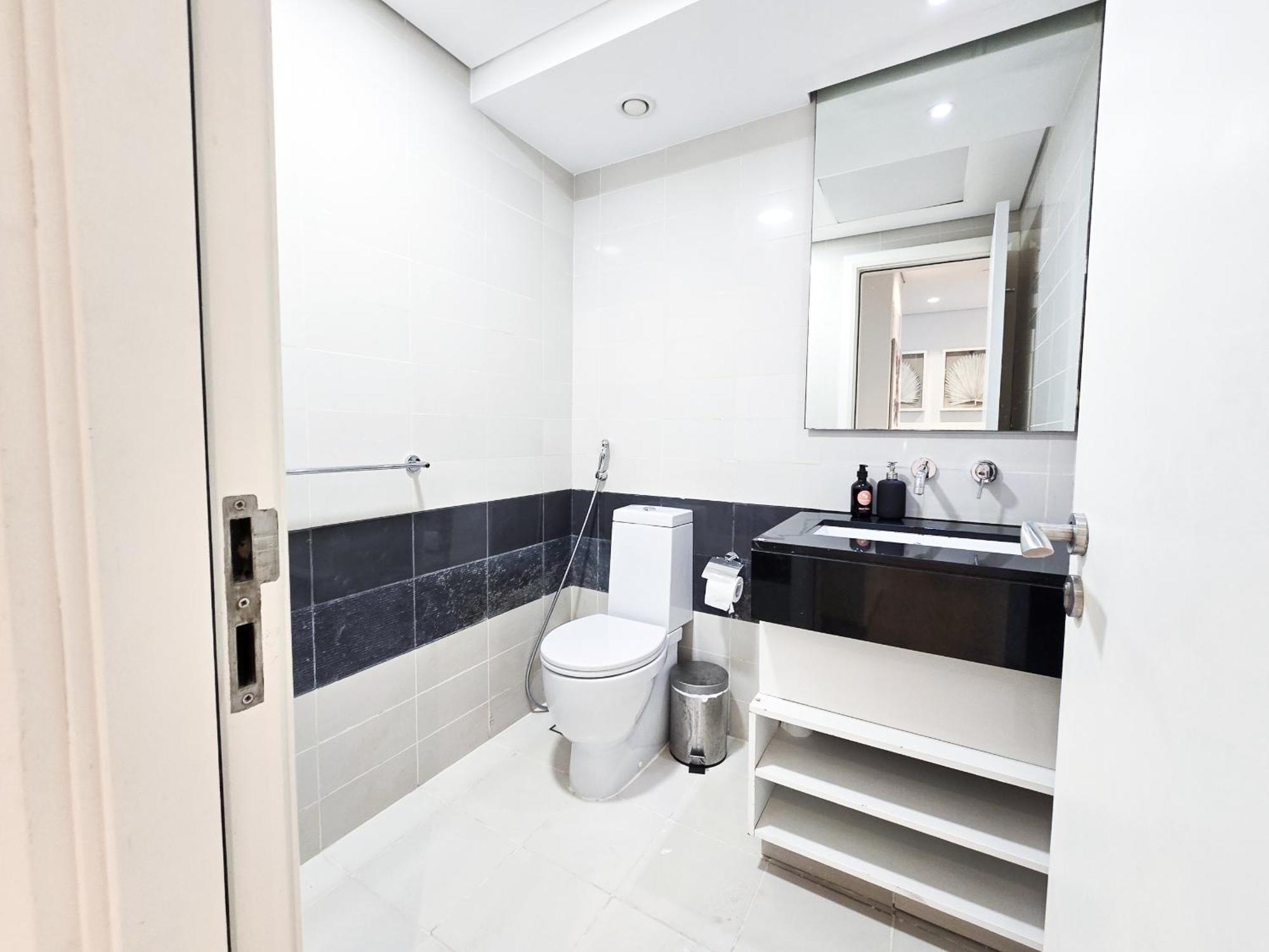 Easygo - Comfy 2bdr In Loft Tower Downtown * Dubai