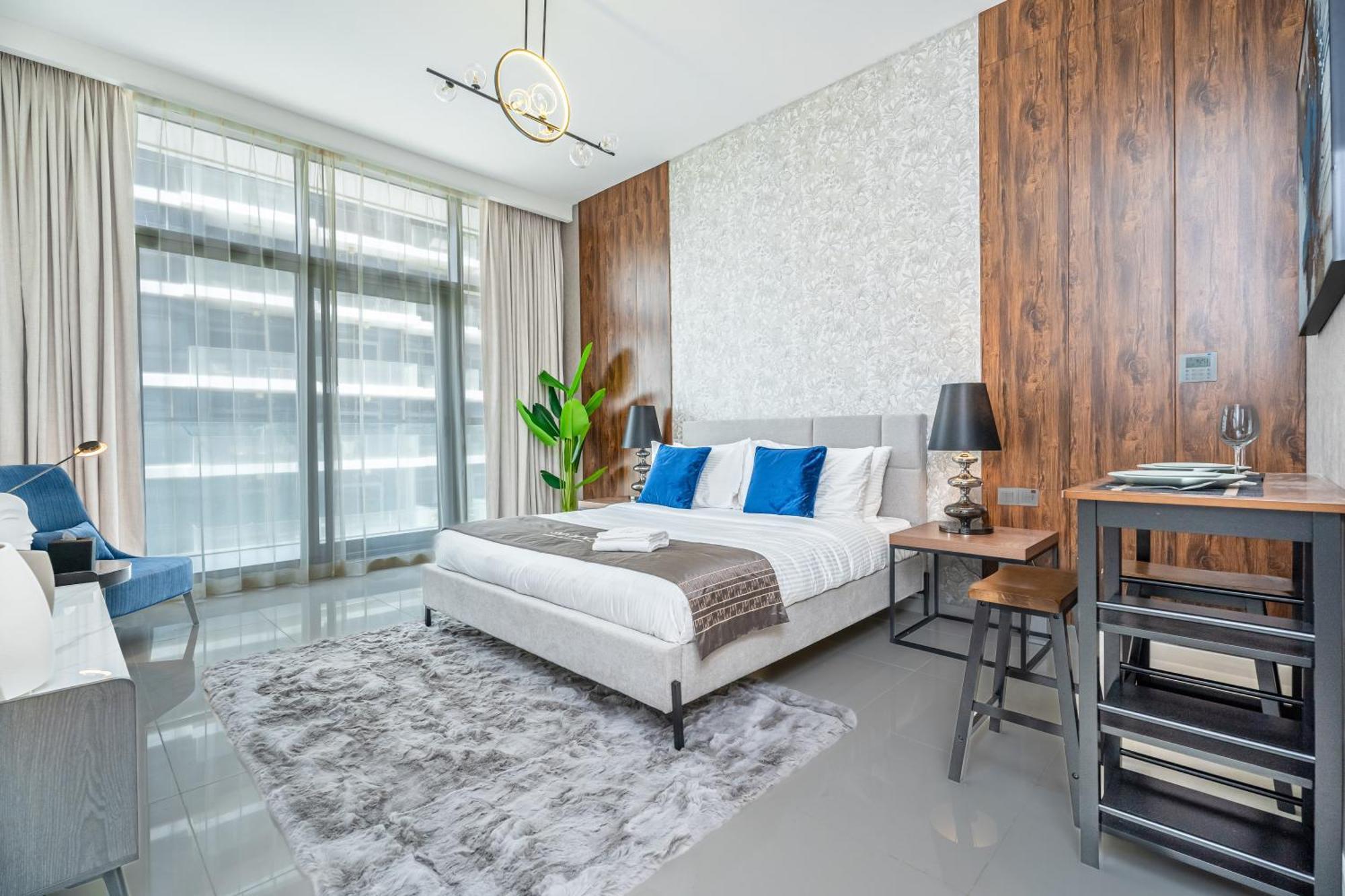 Escape24 Luxury Golf Promenade Damac Hills *