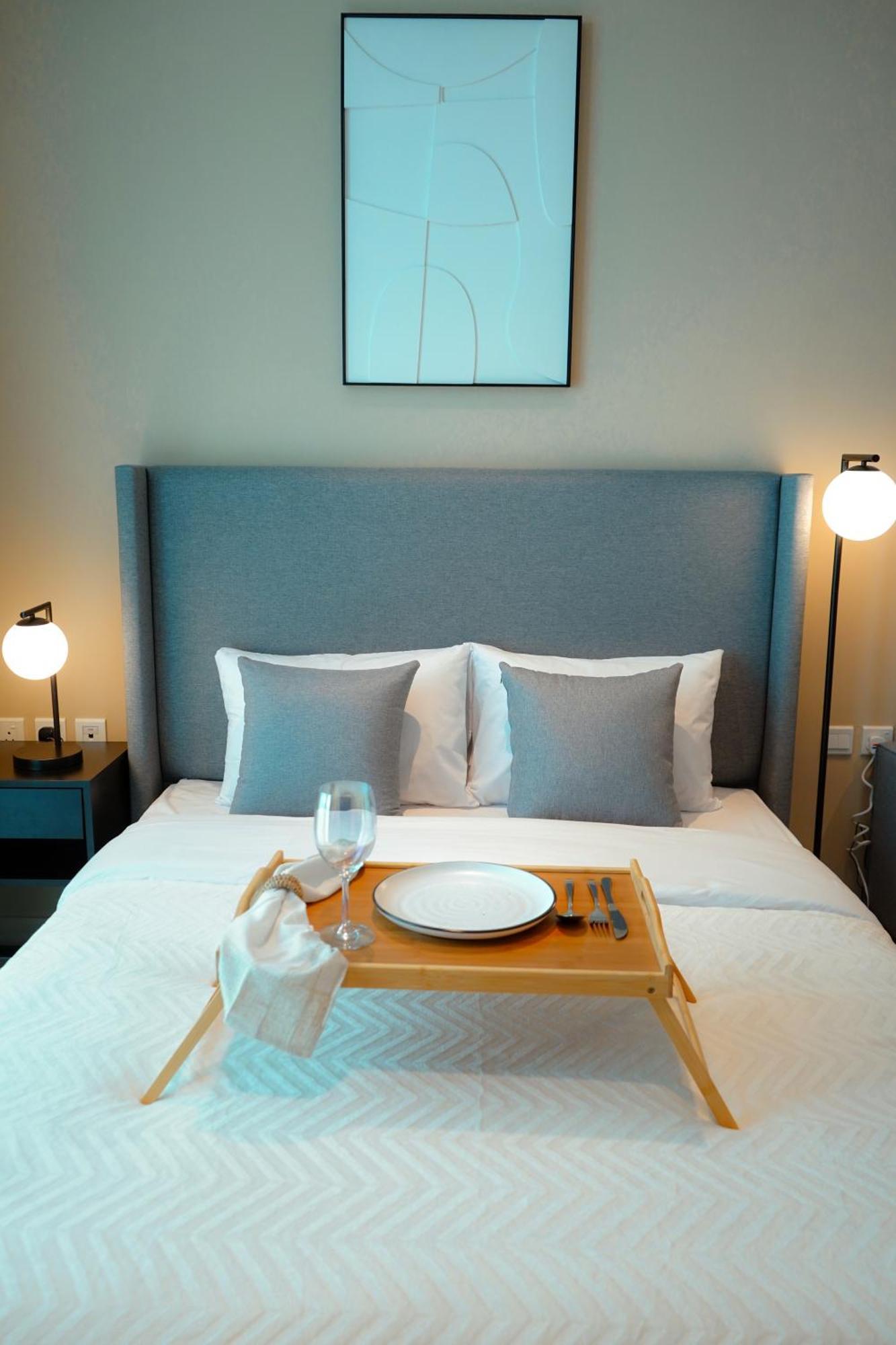 Your Elegant Palm Paradise- Fully Equipped *