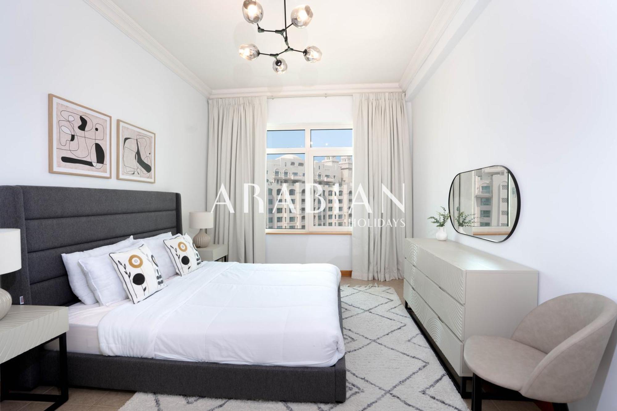 Beautiful 1br Palm Jumeirah With Park Views, Pool And Access