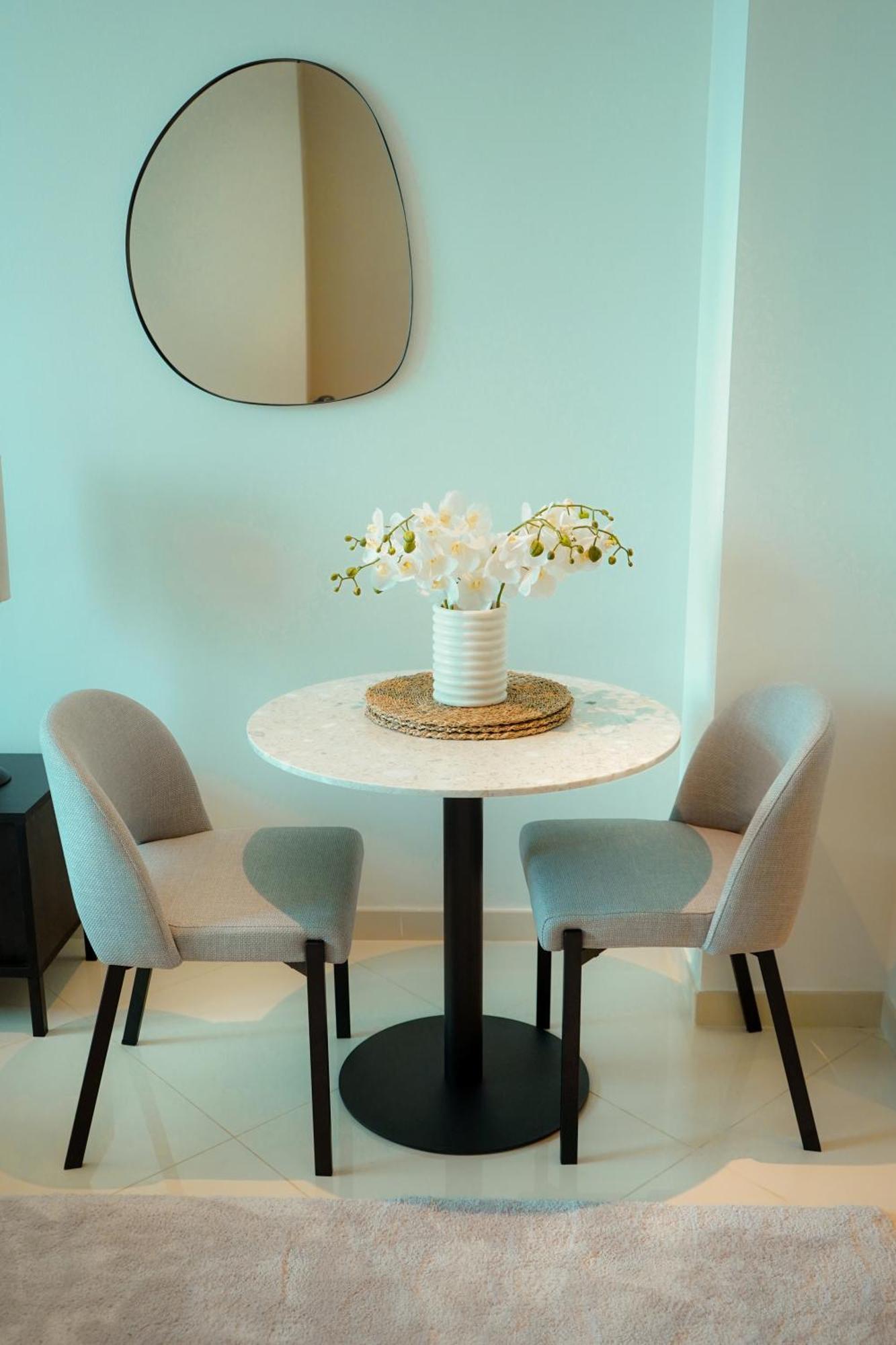 Your Elegant Palm Paradise- Fully Equipped