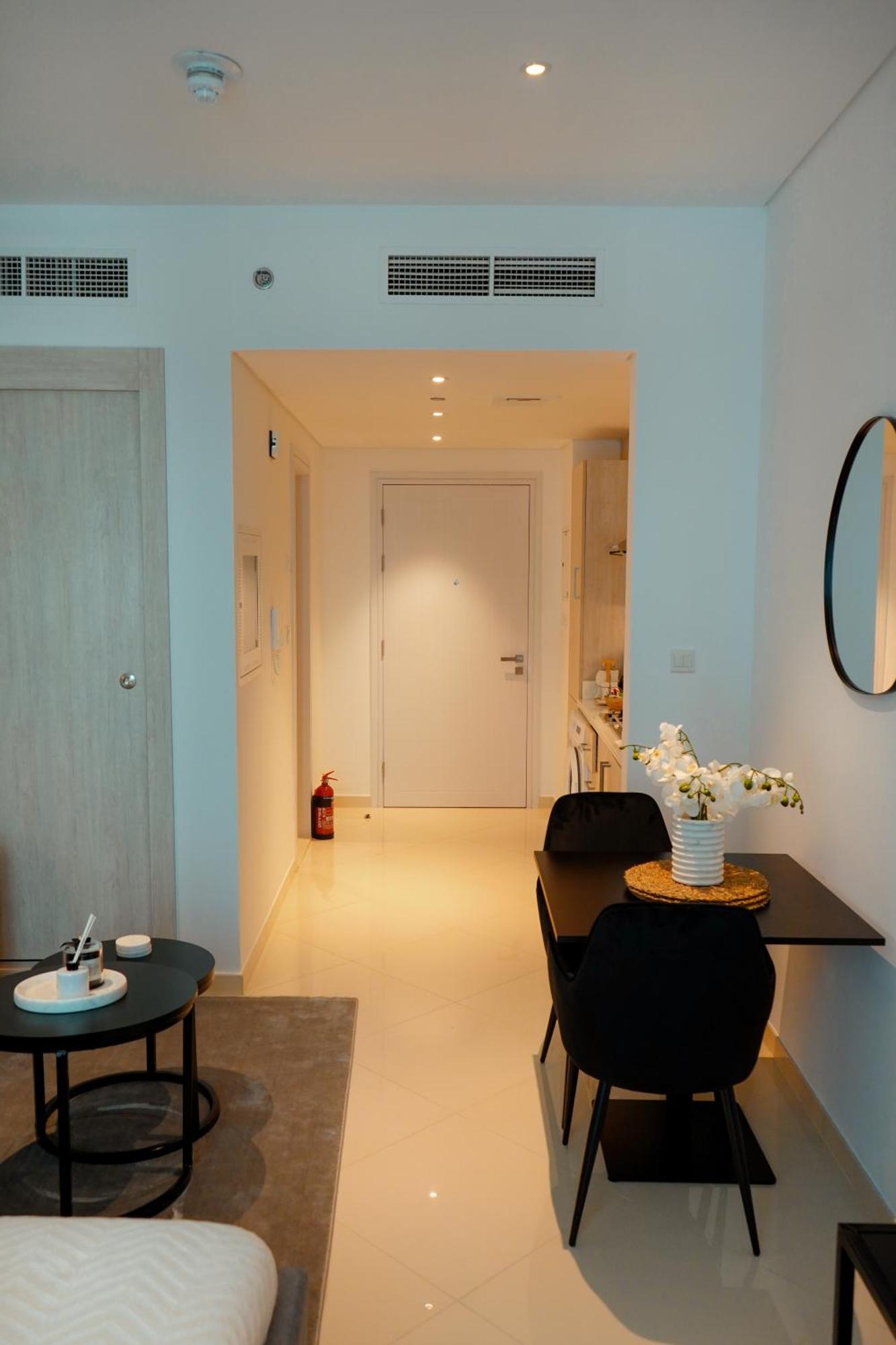 Your Elegant Palm Paradise- Fully Equipped Apartamento