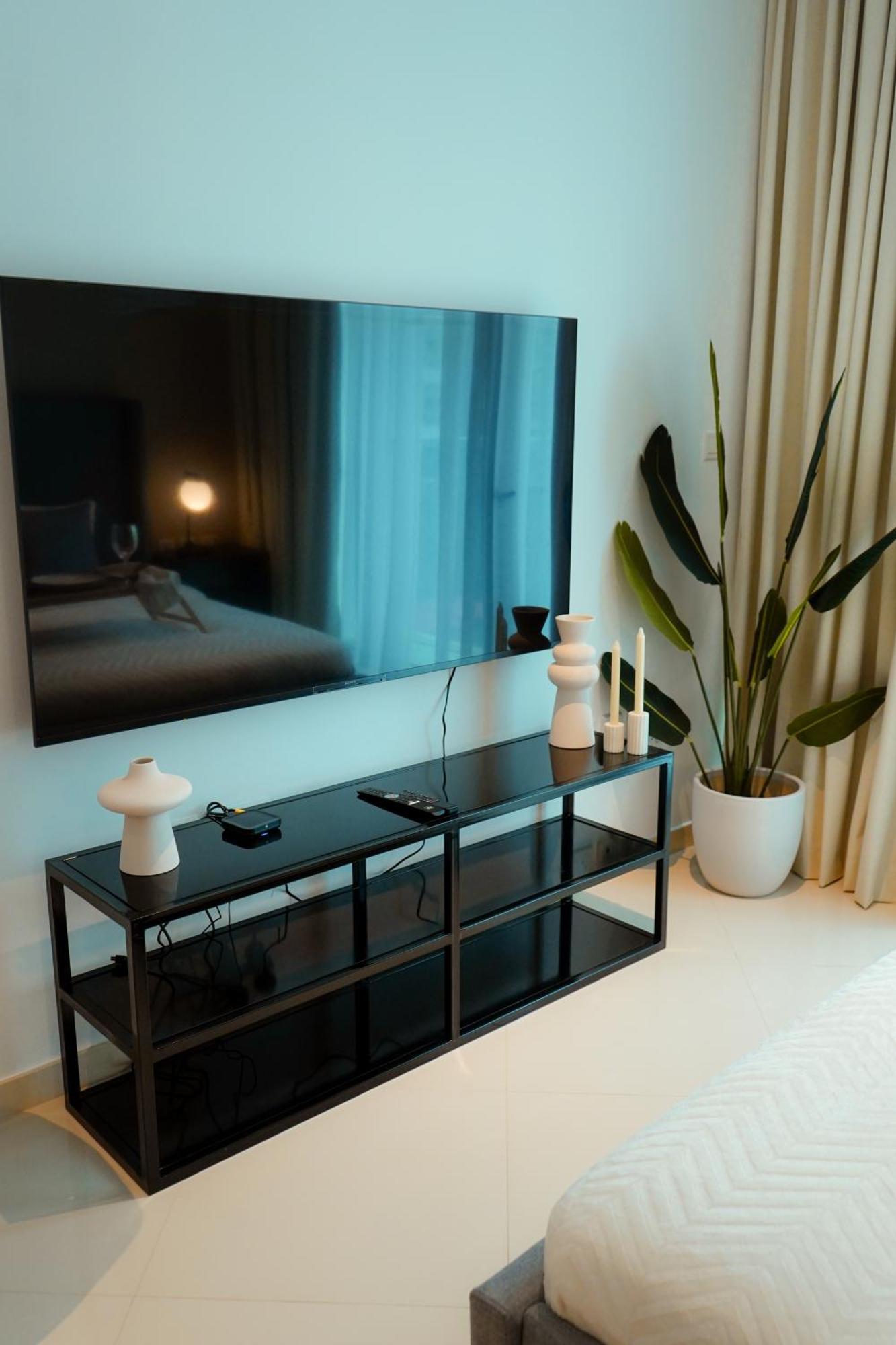 Your Elegant Palm Paradise- Fully Equipped *