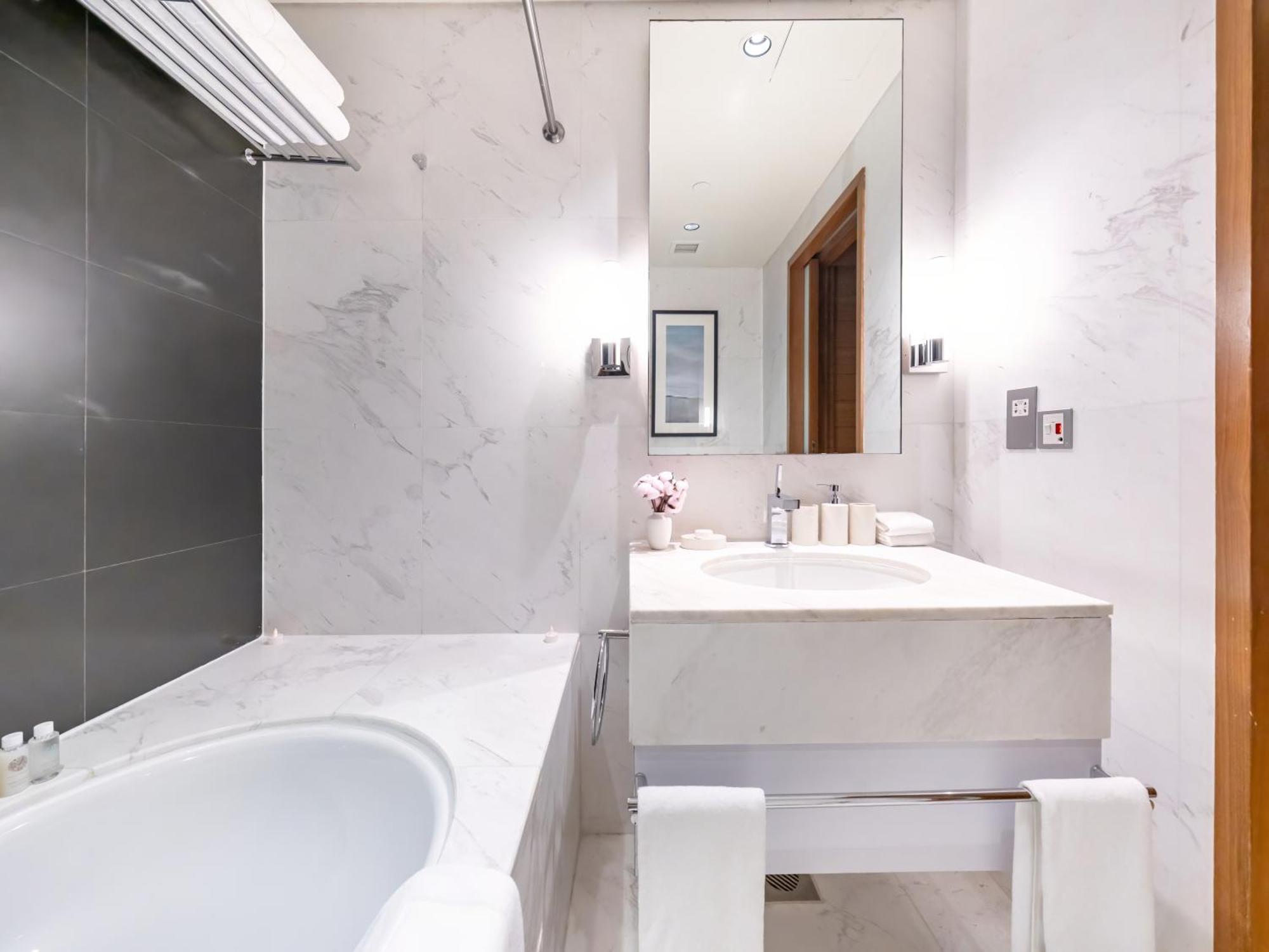 Address Dubai Mall Access Luxe Studio