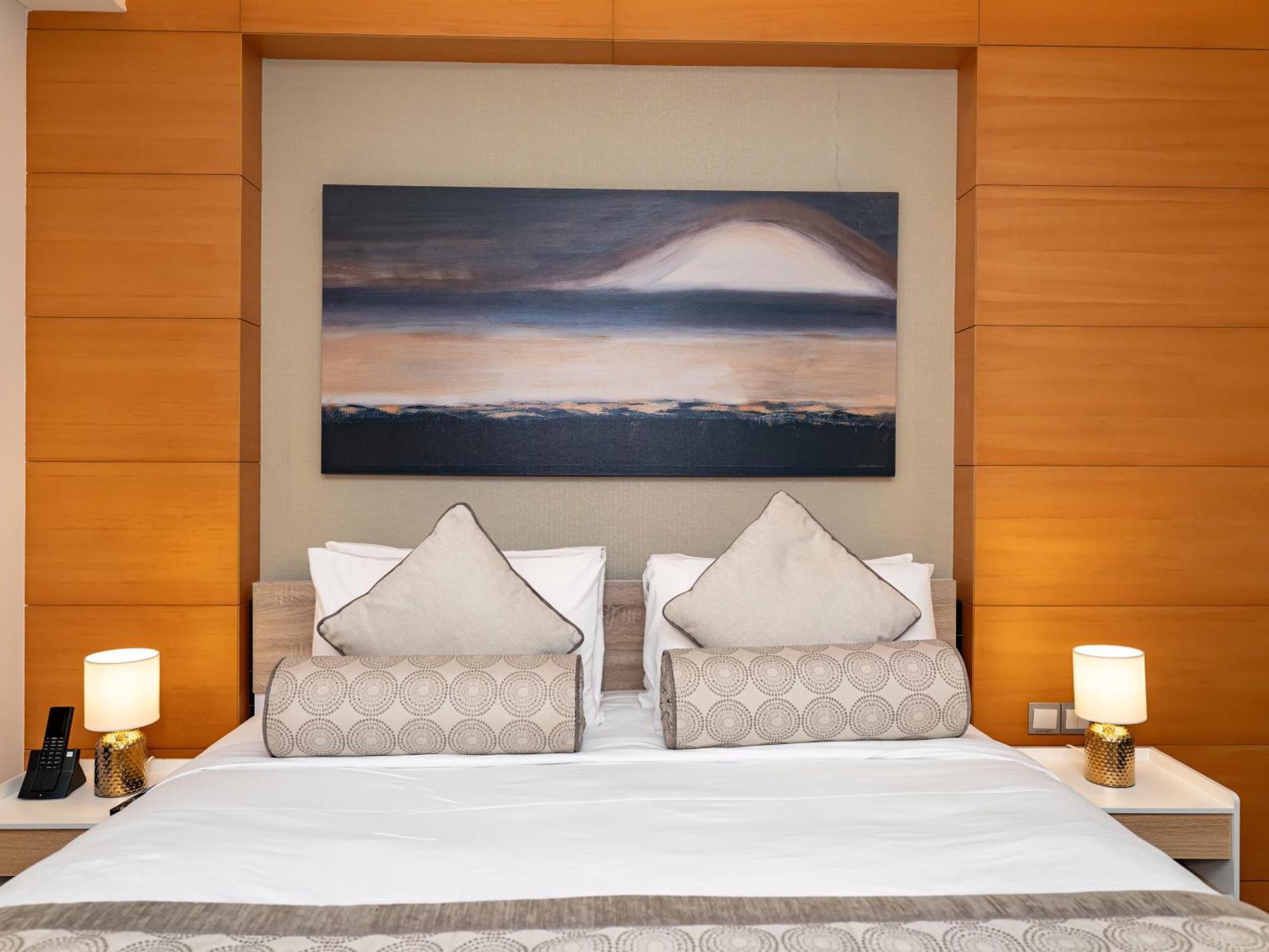 Address Dubai Mall Access Luxe Studio * Dubai