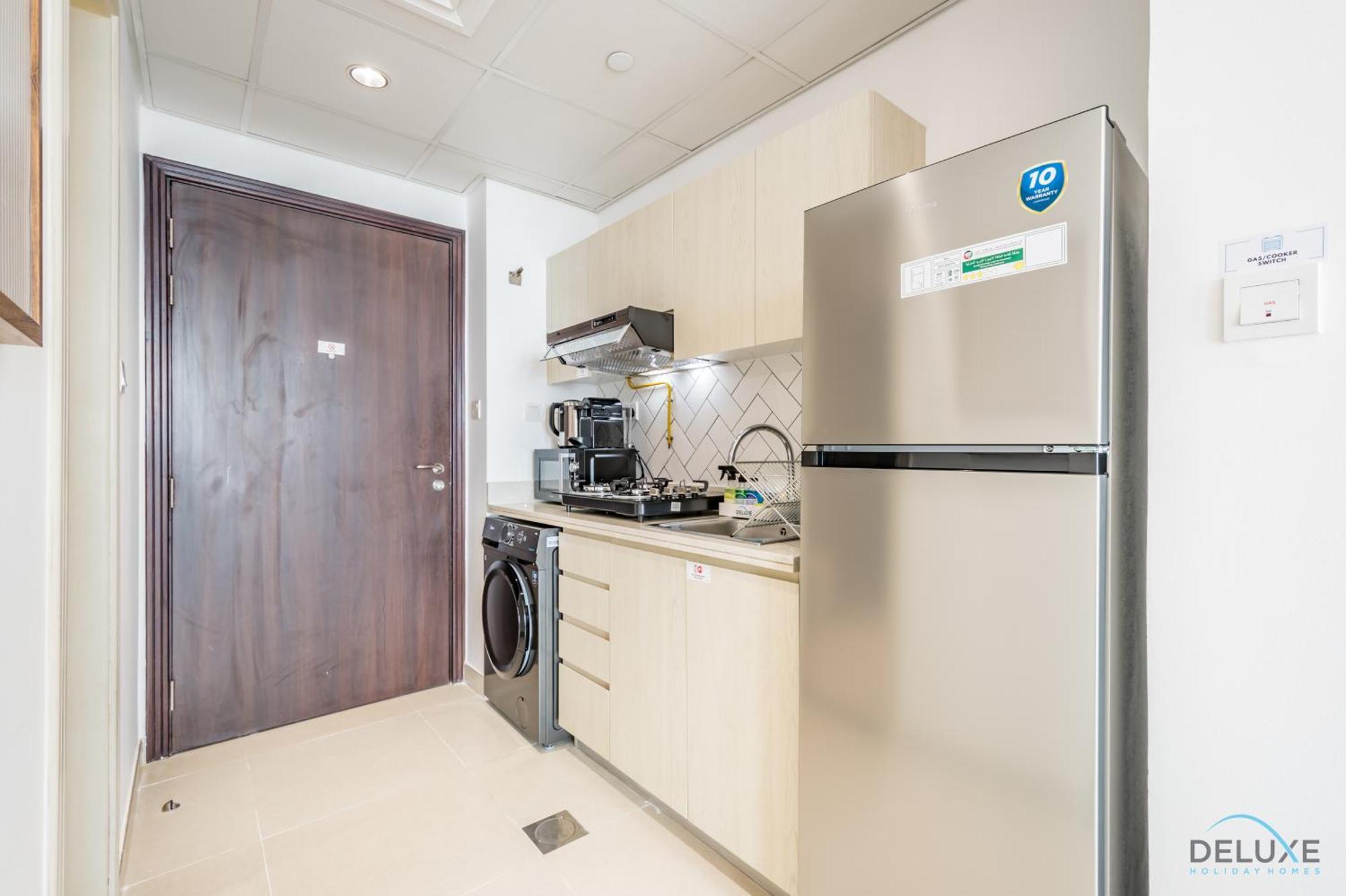 Charming In Afnan 4, Impz By Deluxe Homes Apartment