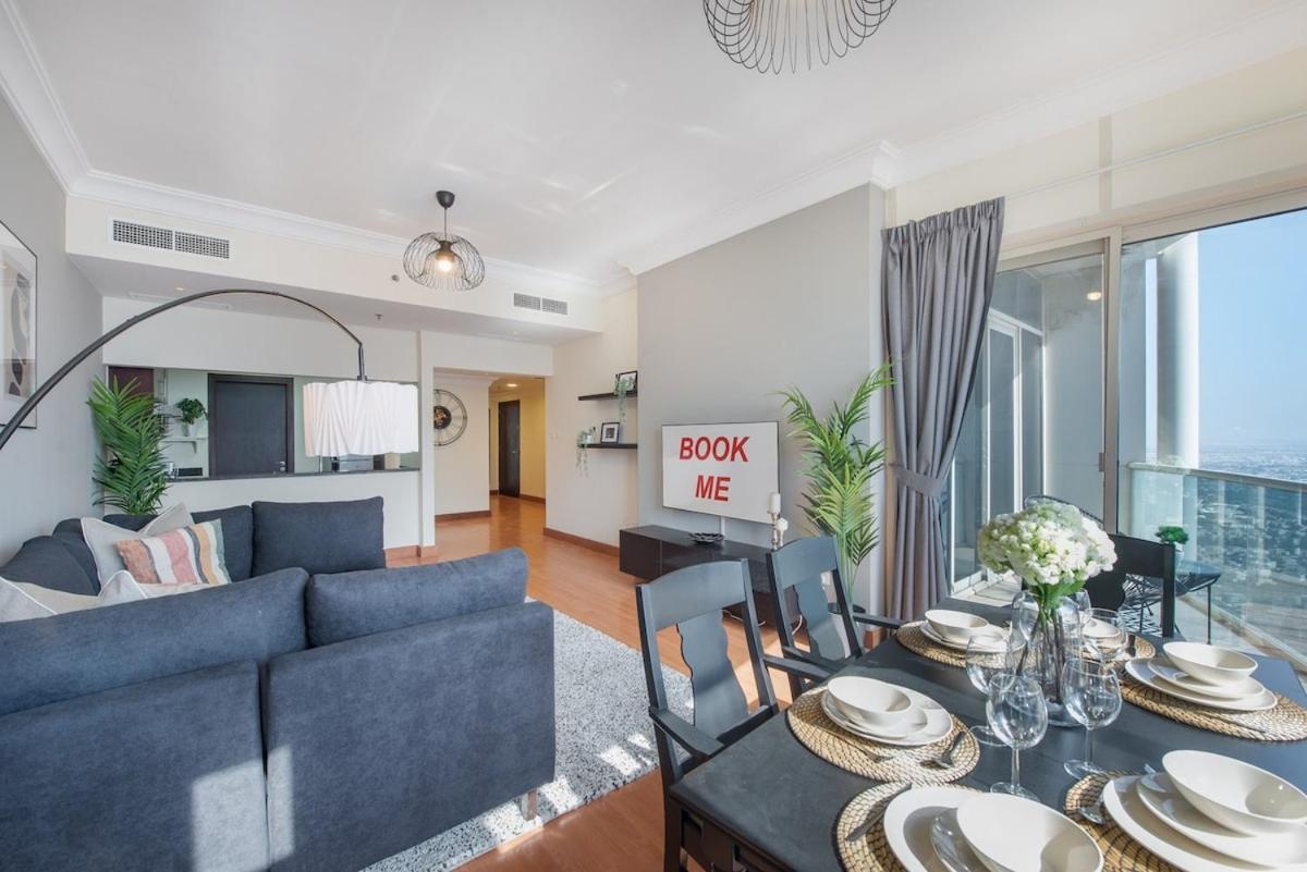 Modern In Lakeshore Spacious For 4 Holiday home *