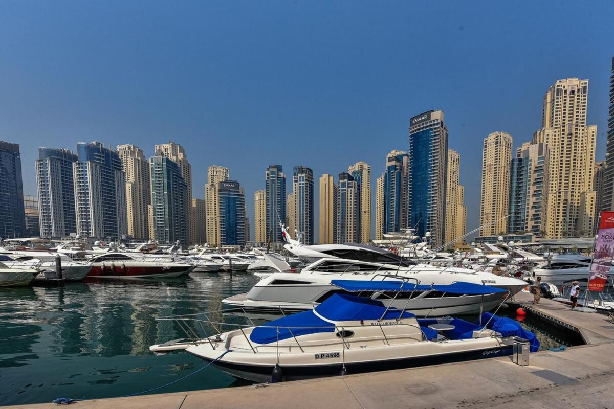 Luxurious And Minimalist 3br In Marina Daire Dubai