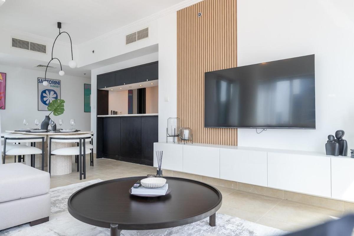 Luxurious And Minimalist 3br In Marina Daire *