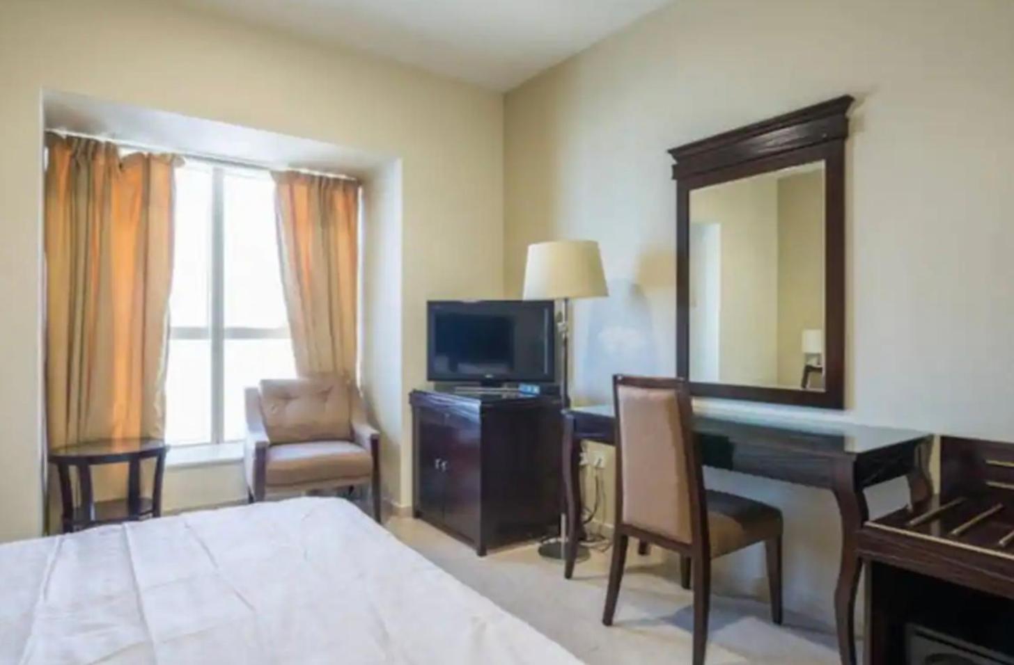 Homestay Ensuite In Coliving In Marina Dubai