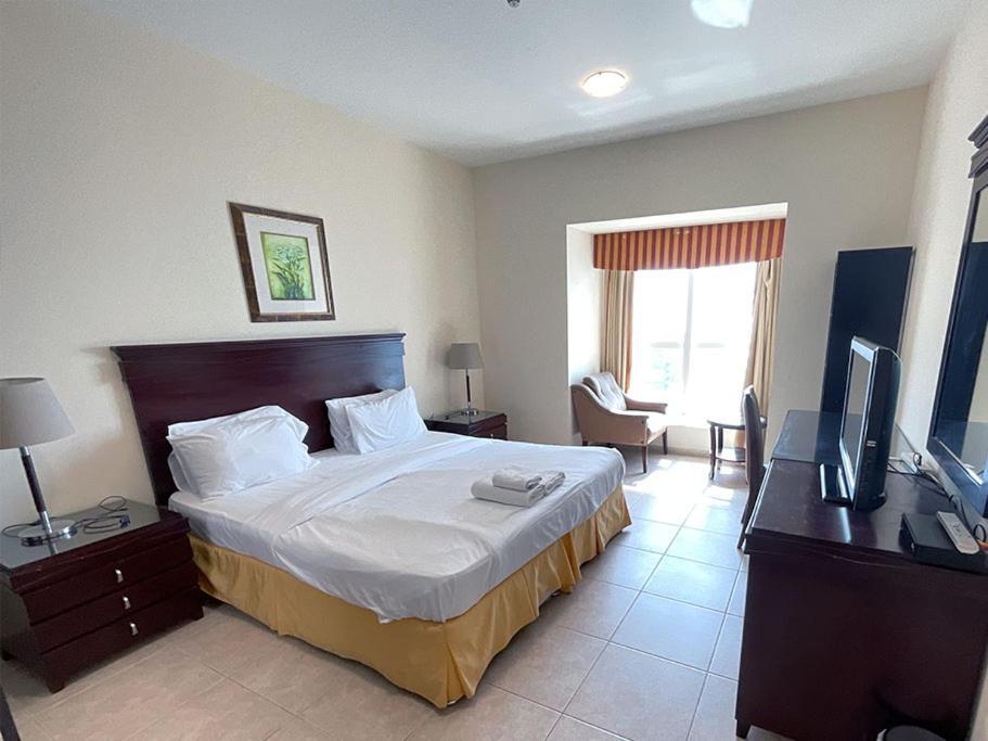 Homestay Ensuite In Coliving In Marina *