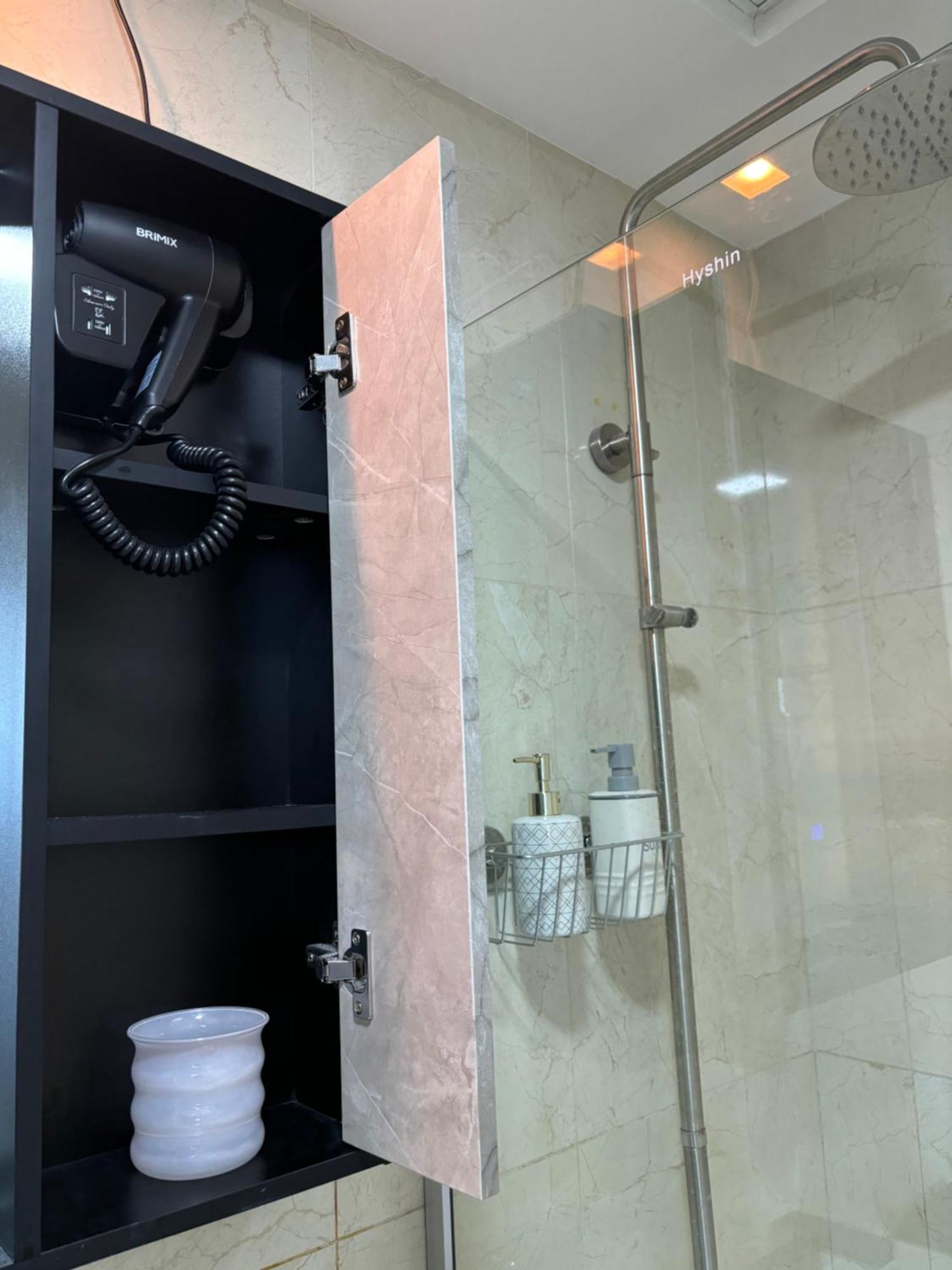 Vacation Friendly View Luxury 1bedroom- Walk To & Mall Apartamento Dubai