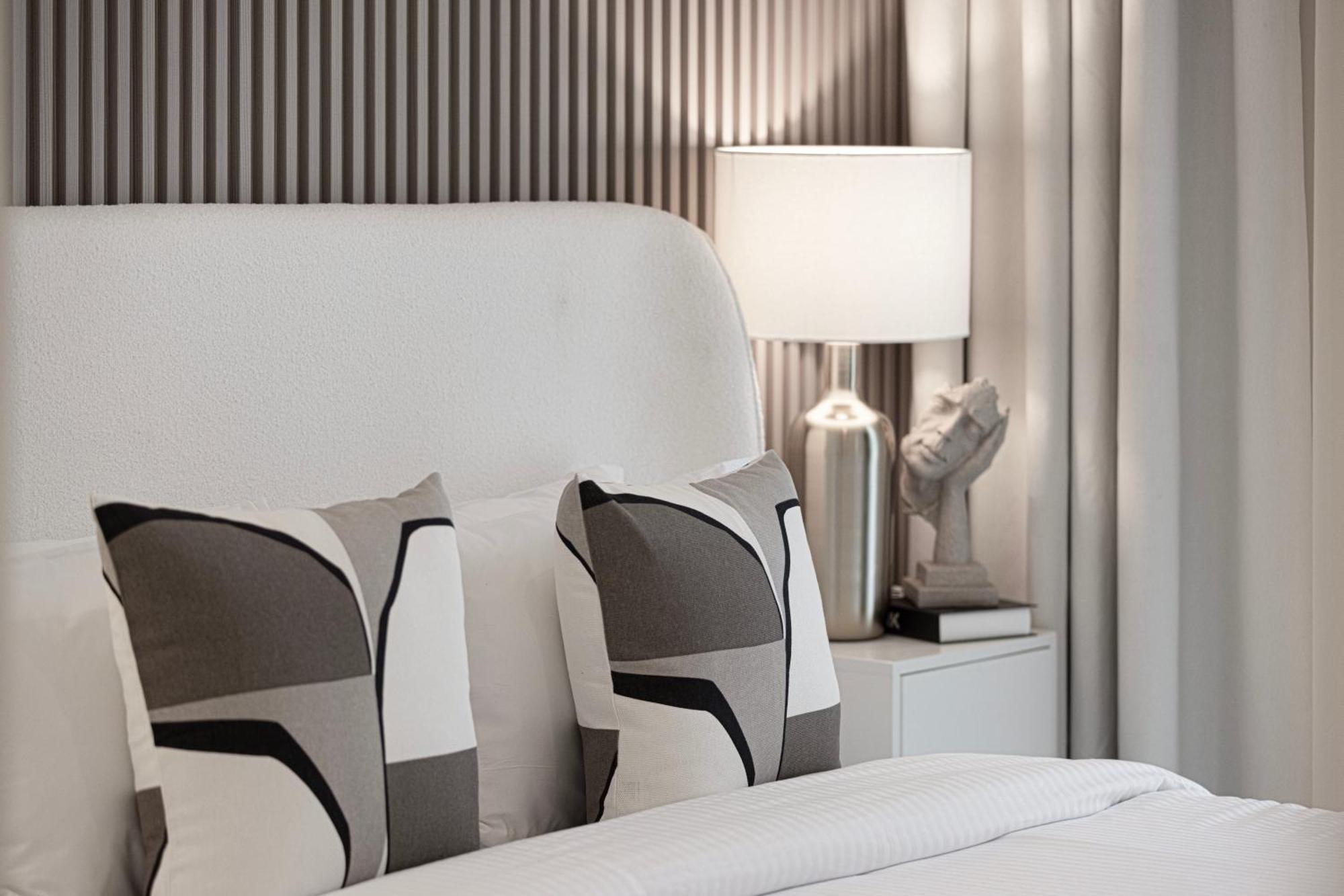 Daire Burj Crown - Urban Chic Opera Boulevard View, Walk To Mall