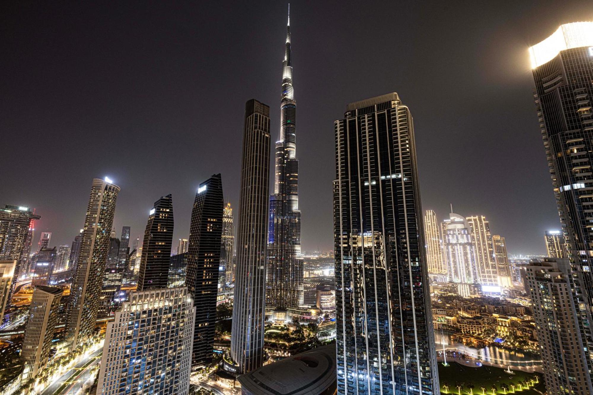 Burj Crown - Urban Chic Opera Boulevard View, Walk To Mall *