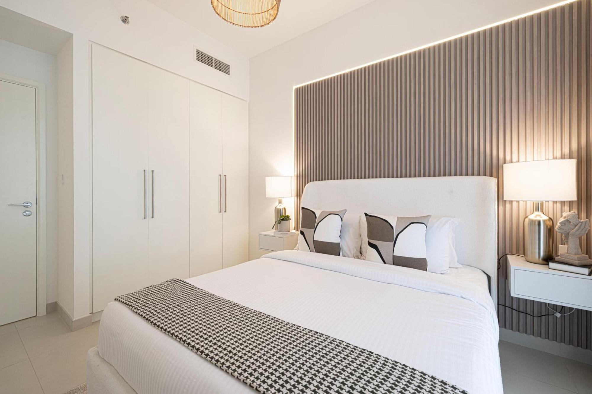 Burj Crown - Urban Chic Opera Boulevard View, Walk To Mall *