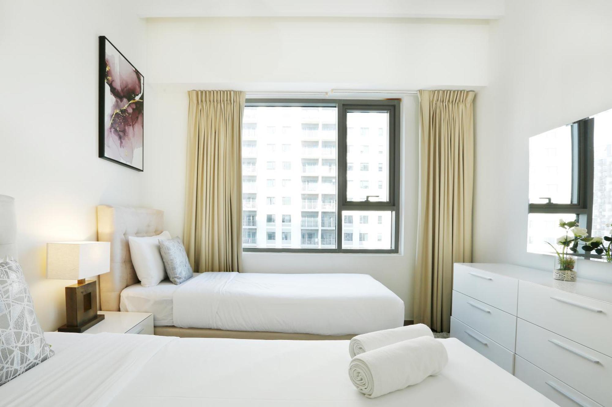 Brown Stone - Hills Mall Apartment Dubai