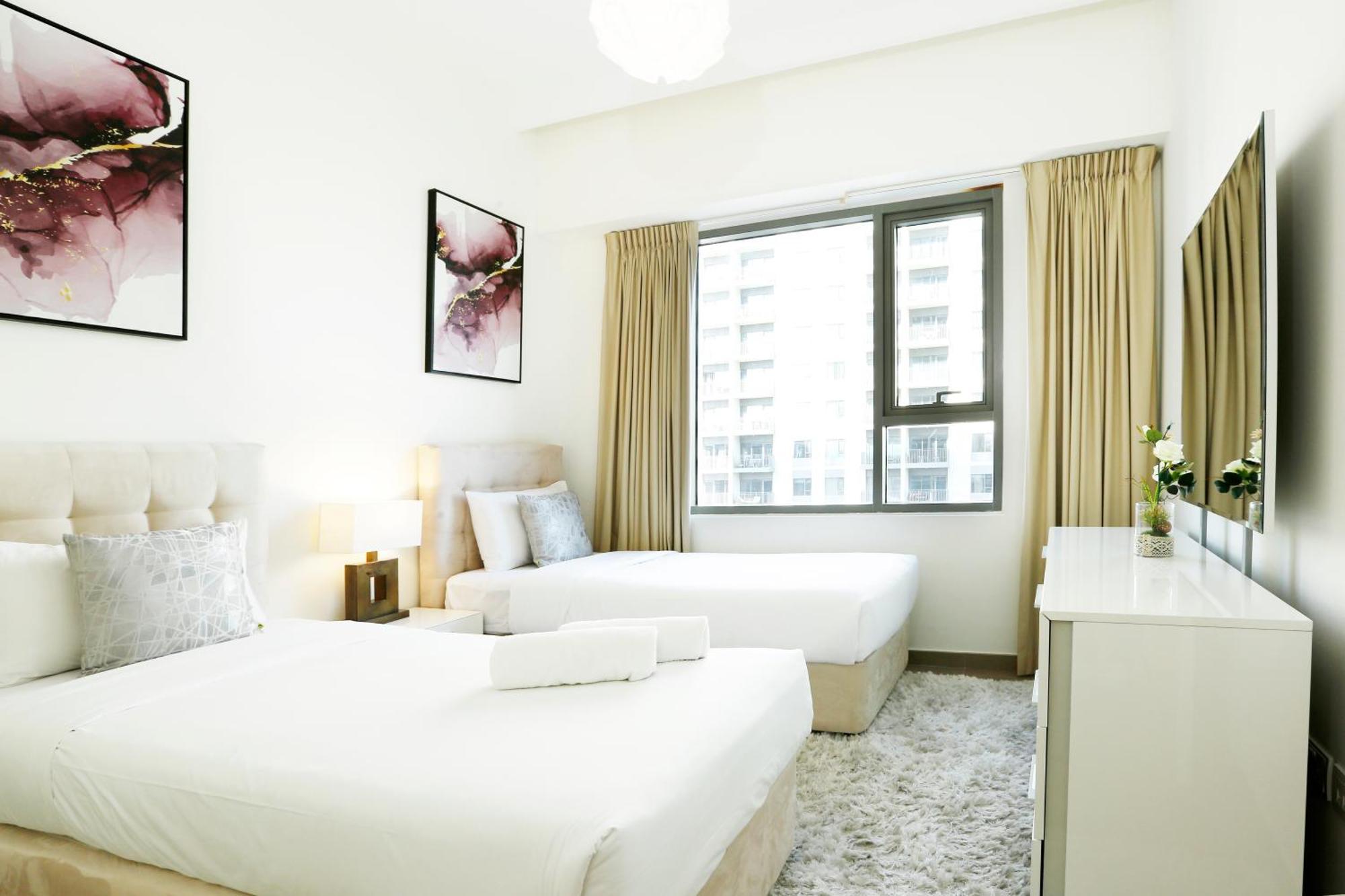 Brown Stone - Hills Mall Apartamento Dubai