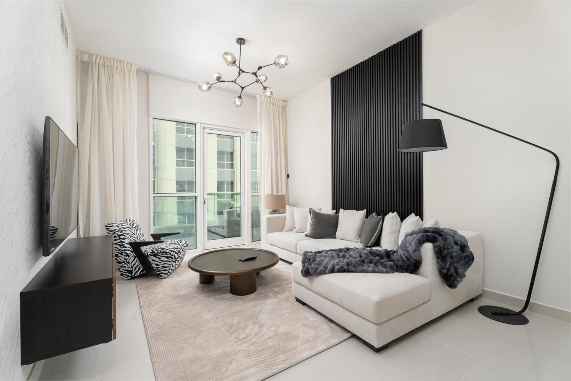 Nasma Luxury - Elevated Comfort & Style In A 24th Floor Apartment