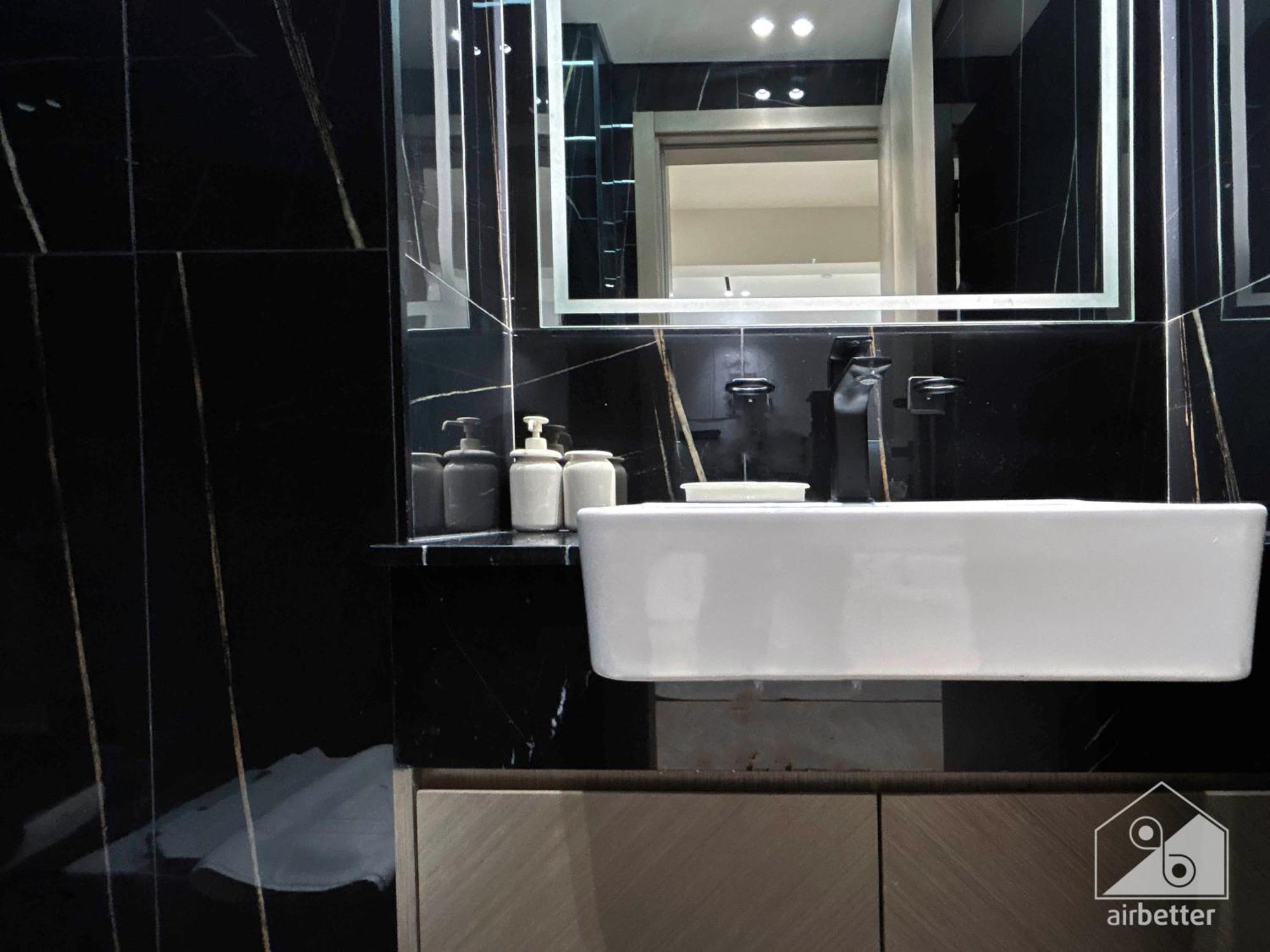 Chic 1-br & Balcony In Binghatti Heights * Dubai