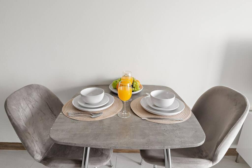 First Class Rustic Charm In Sol Bay * Dubai