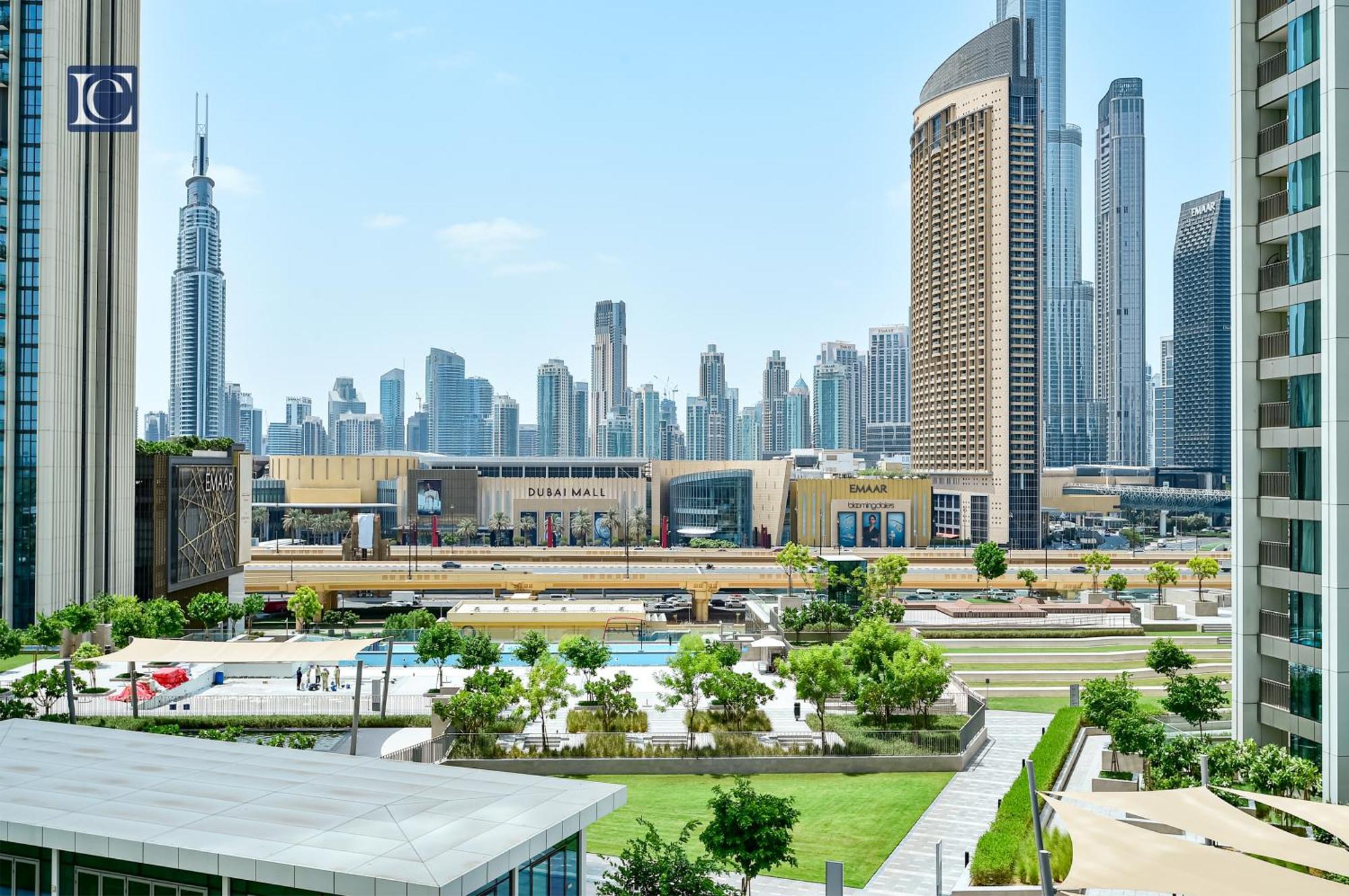 Luxury Escapes - Downtown Views 2 - Premium 3br - Near Mall Apartment *