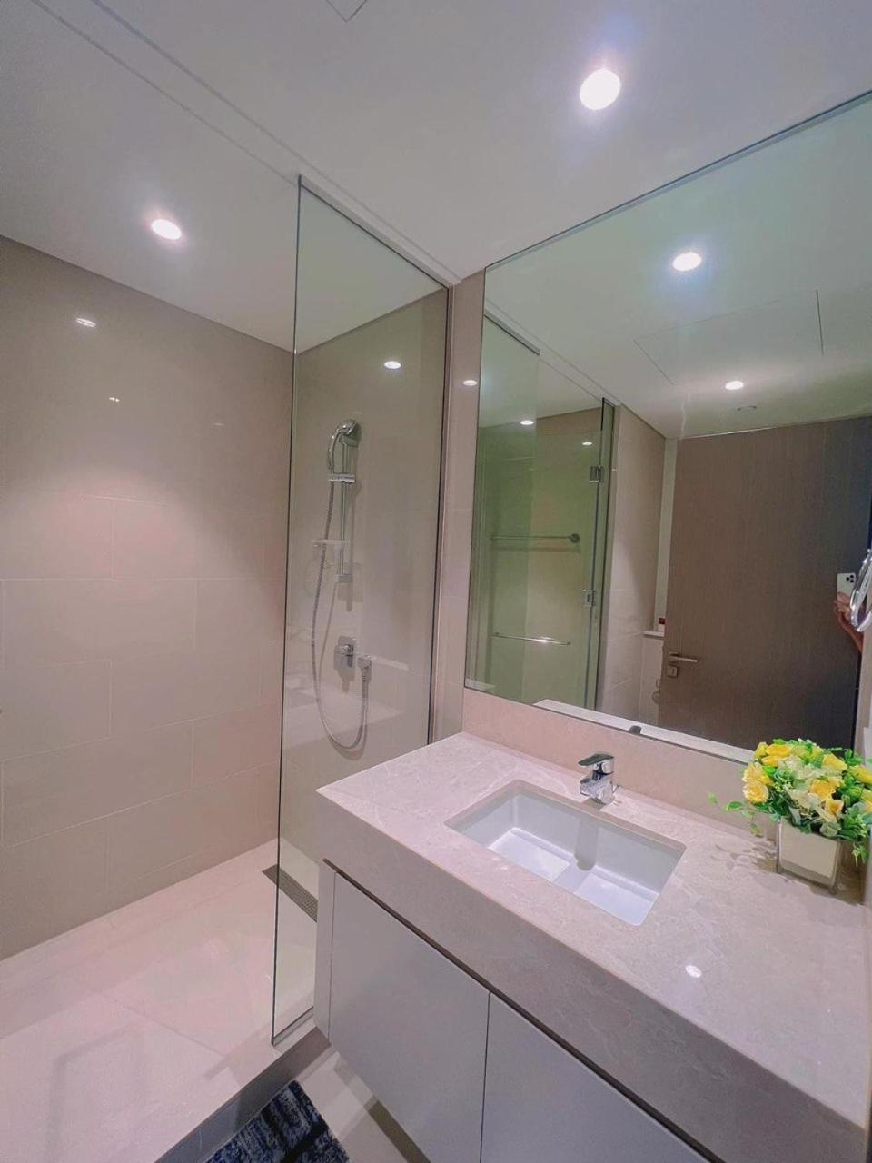 Apartment Amazing 2bhk At The Marina Beach *