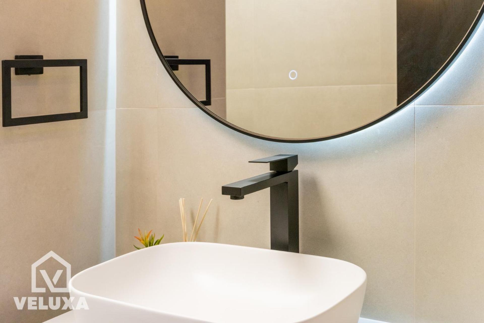 Veluxa - Renovated! La Maison Des Artist Apartment Dubai