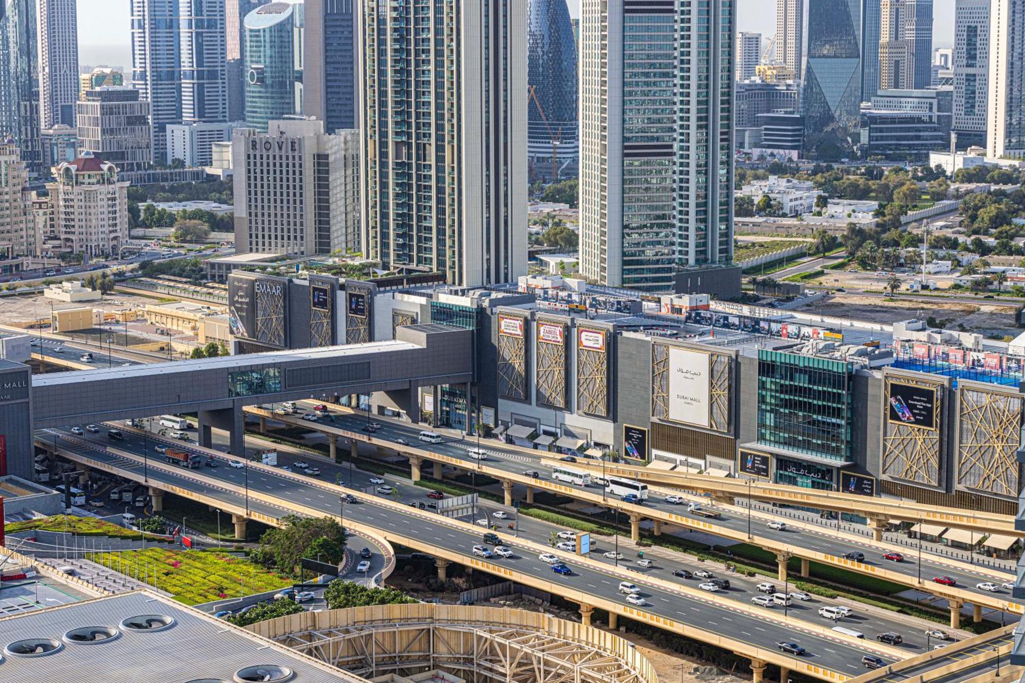 Damac Maison Mall Street 3 Bedroom Burj Khalifa View With Gym And Pool 1 Minute Walk To Mall Apartment Dubai