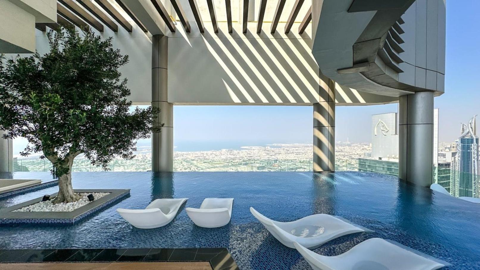 Luxury 3 Bedroom Near Burj Khalifa 43rd Floor Apartment
