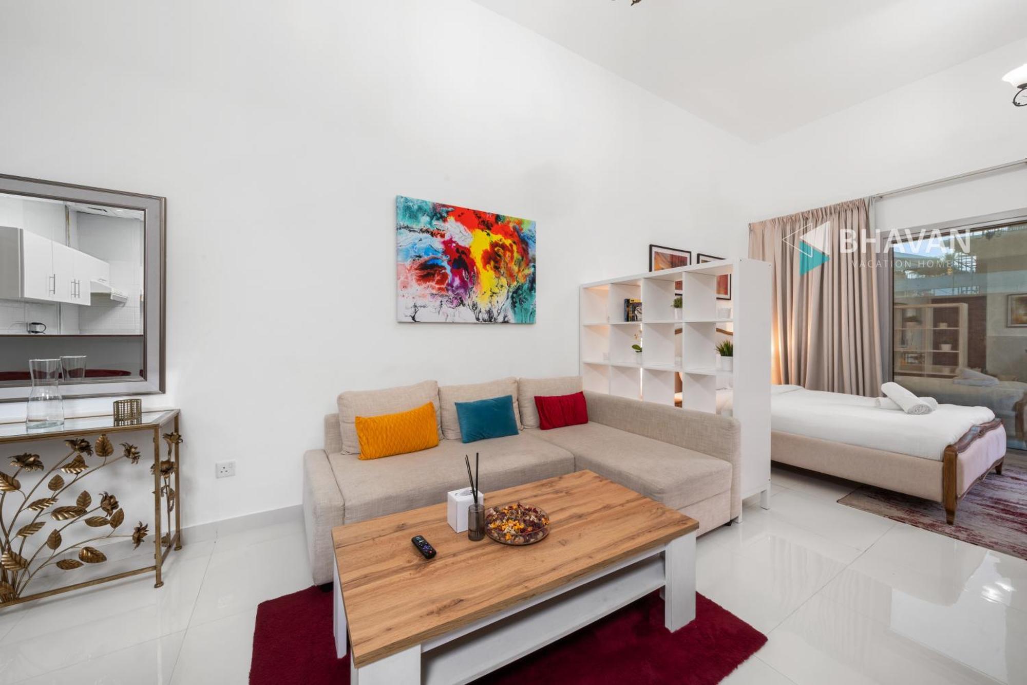 Contemporary In Marina By Bhavan Daire *