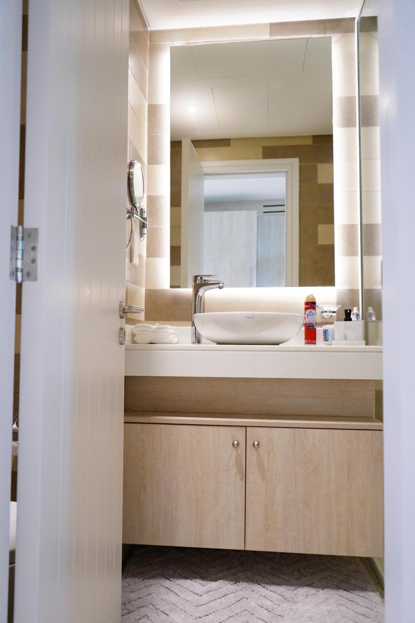 Your Elegant Palm Paradise- Fully Equipped Dubai