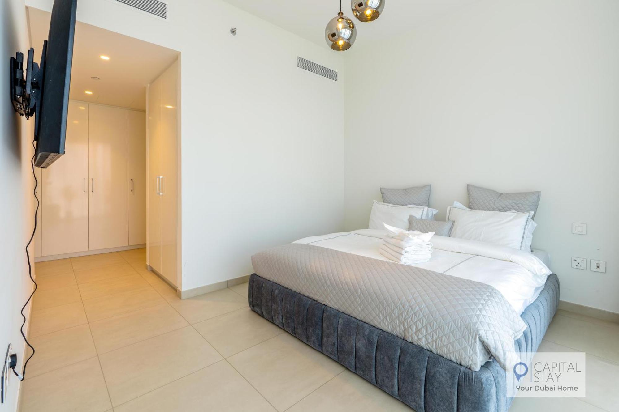 3 Bed And Maid Apt - Downtown - Burj Khalifa * Dubai