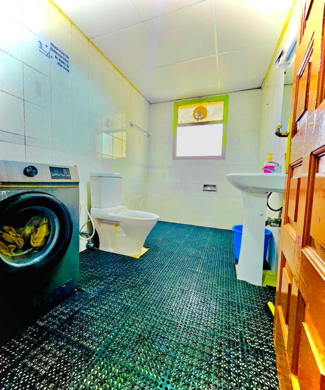 Woodvilla Hostel