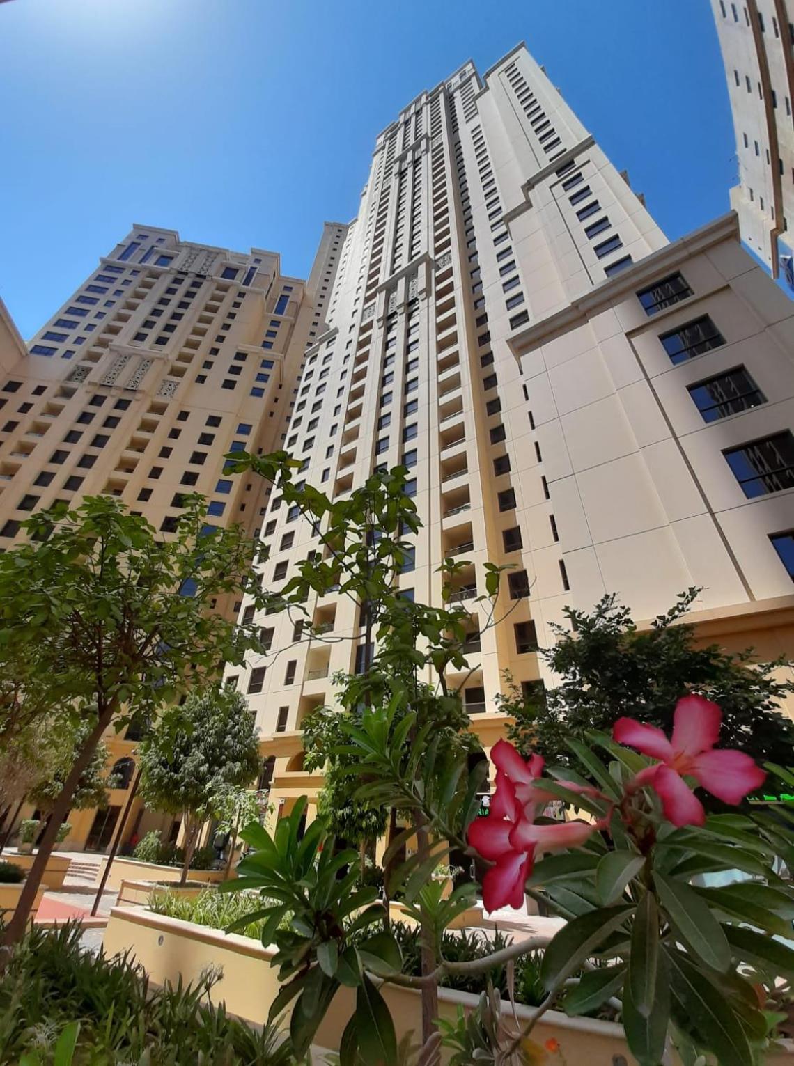Apartment La Buena Vida Homes Dubai