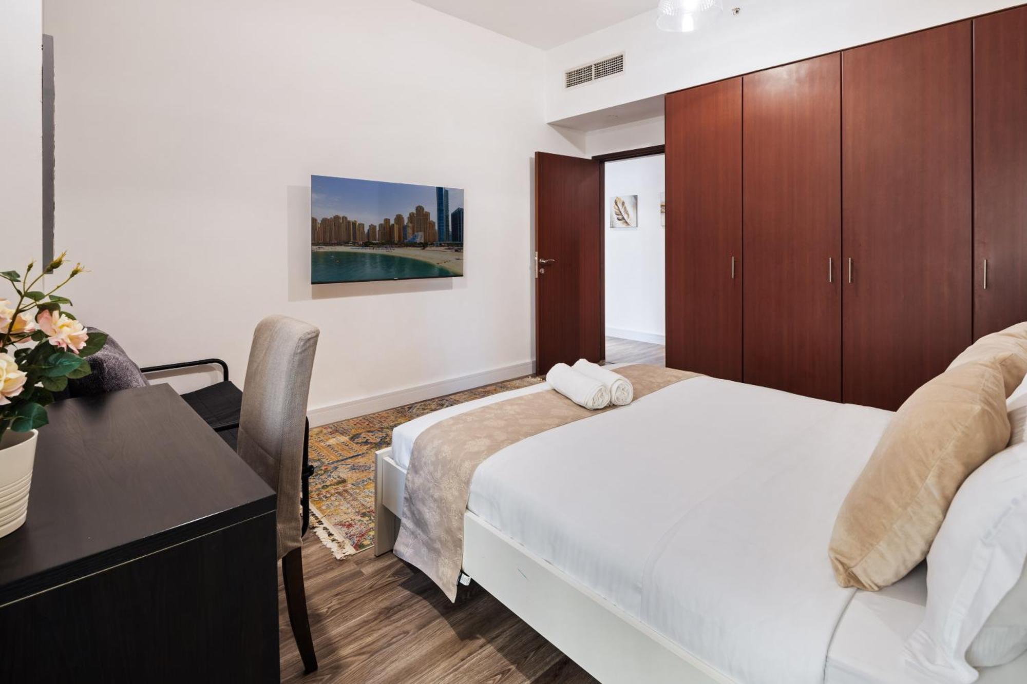 La Buena Vida Homes Apartment *